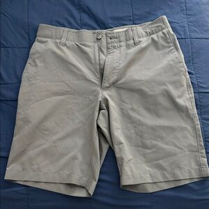 Callaway Men's Light Gray Flat Front Shorts